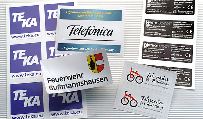 Eigentumsaufkleber mit Ihrem Firmenlogo